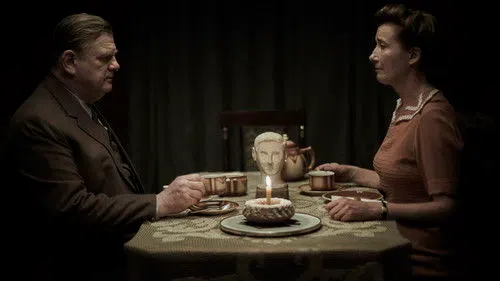 Alone in Berlin izle