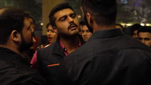 Sandeep ve Pembemsi Kaçan / Sandeep Aur Pinky Faraar izle afişi