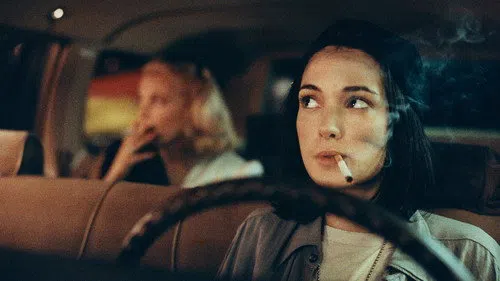 Dünyada Bir Gece izle