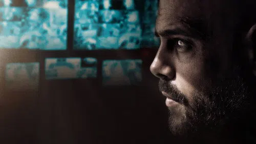 Güvenlik izle afişi