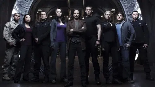 Stargate Universe izle afişi