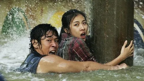 Tsunami’den Kaçış izle