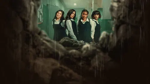 Yangın Yeri: Çukur izle