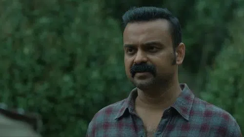 ഓഫീസര്‍ ഓണ്‍ ഡ്യൂട്ടി izle afişi