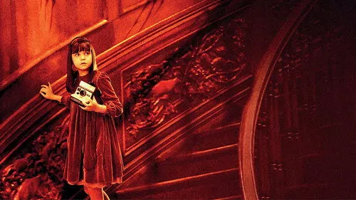 Karanlıktan Korkma izle