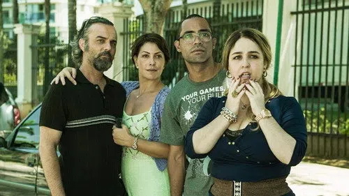 Como é Cruel Viver Assim izle afişi