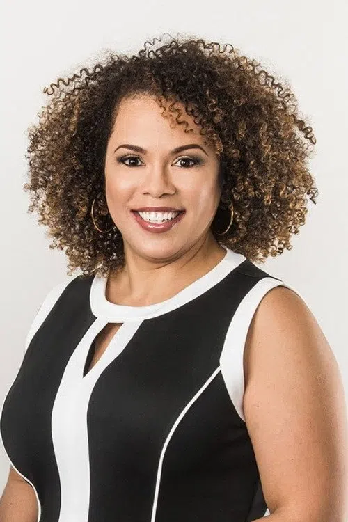 Amy Holmes