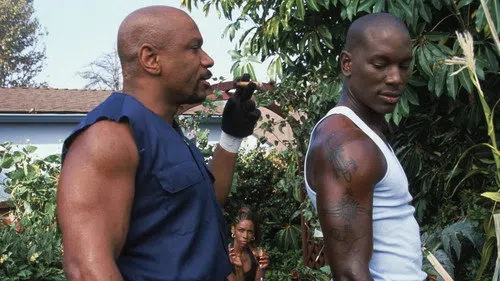 Kenar Mahalle izle