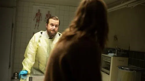 Post Mortem: Ingen dør i Skarnes izle