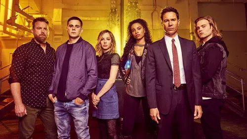 Travelers izle