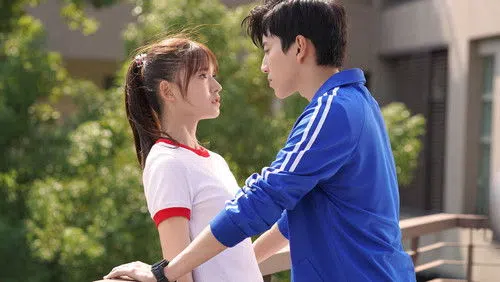 Fall in Love at First Kiss izle afişi