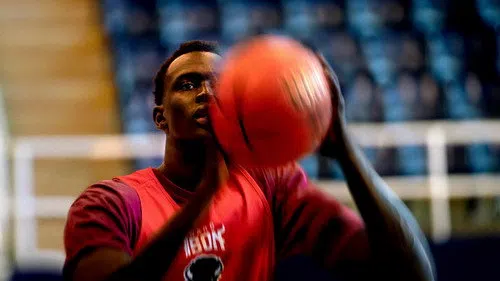 The Long Game: Bigger Than Basketball izle afişi